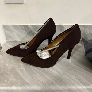 Elegant Brown Suede Heels